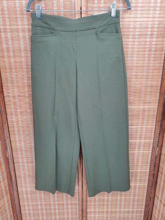 Chico's Pants - ♤ Chicos Brigitte Crop Wide Leg Pull On Pants Olive Green Chicos Size 000R NWT